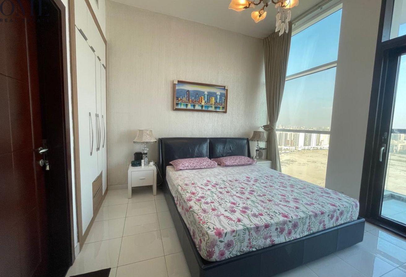 High Floor | 1BR Convertible to 2BR | Near Metro photo 6