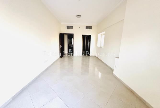 114620480 - Property Image 3
