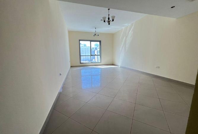 2PCT9OkZLTU - الصورة الرئيسية للعقار