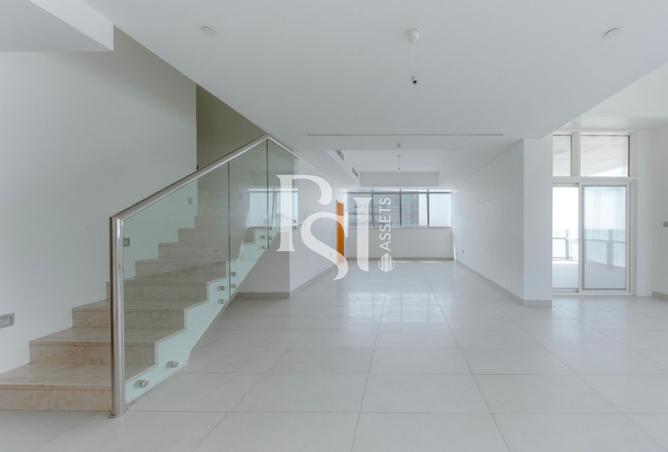136561162 - Property Image 2