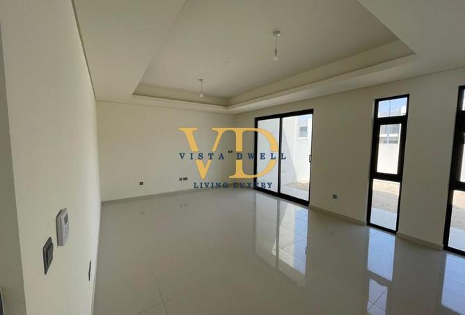 111405903 - Property Image 2