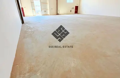 Warehouse - Studio for rent in Umm Dir - Umm Al Quwain