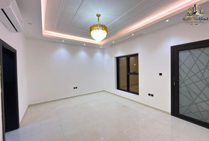 100389783 - Property Image 2