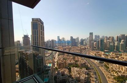 Apartment - 2 Bedrooms - 2 Bathrooms for rent in Boulevard Point - Downtown Dubai - Dubai