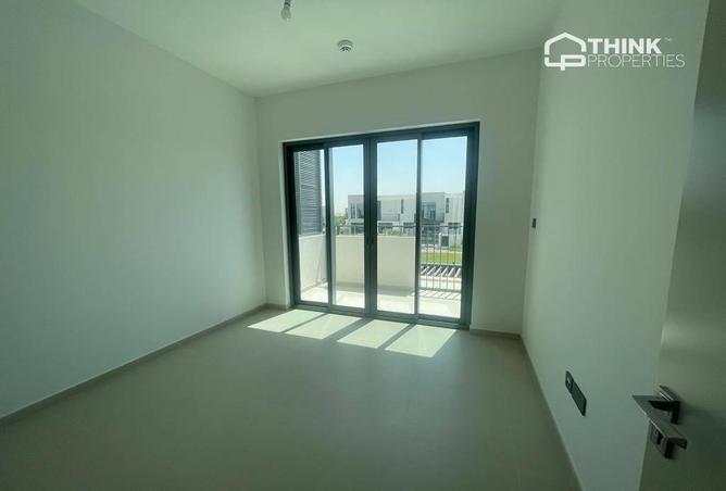 3-bed townhouse in Sun · Vacant · Maid's room — photo 3