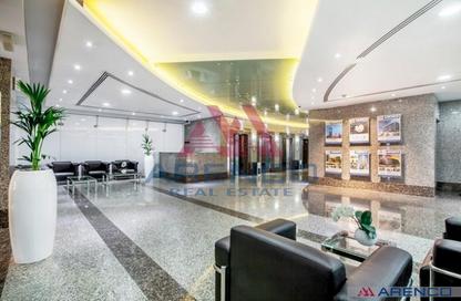 Apartment - 3 Bedrooms - 3 Bathrooms for rent in Golden Sands 9 - Al Mankhool - Bur Dubai - Dubai