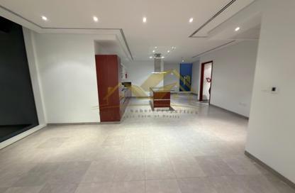 Apartment - 1 Bedroom - 2 Bathrooms for rent in Sheikh Zayed Road - Dubai