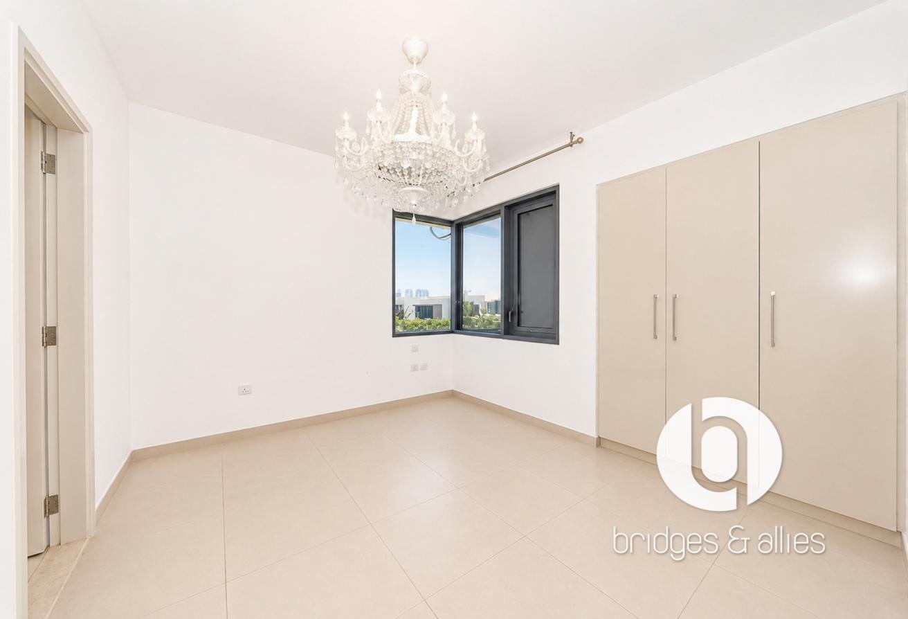 5 BED + MAIDS | VACANT | CORNER END VILLA | VIEW photo 23