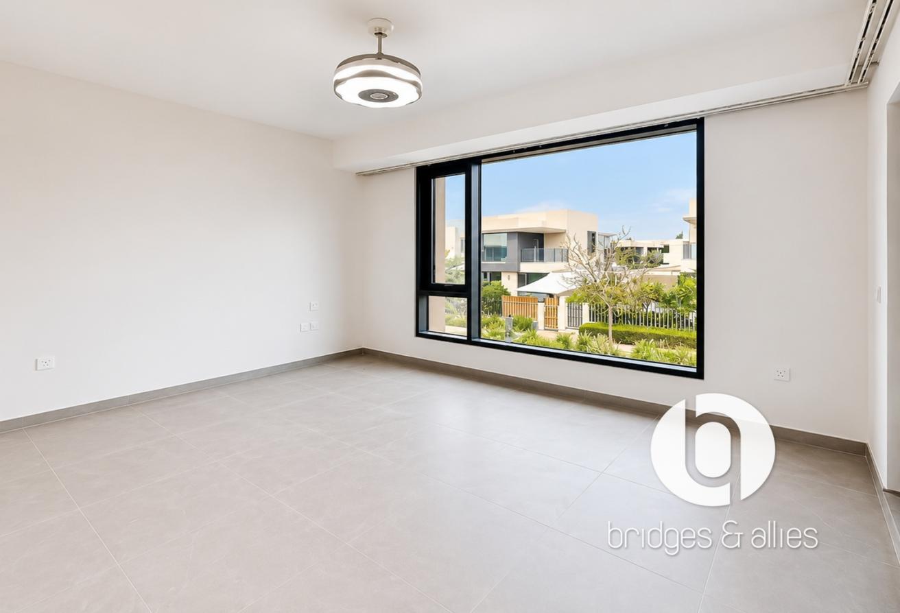 5 BED + MAIDS | VACANT | CORNER END VILLA | VIEW photo 12