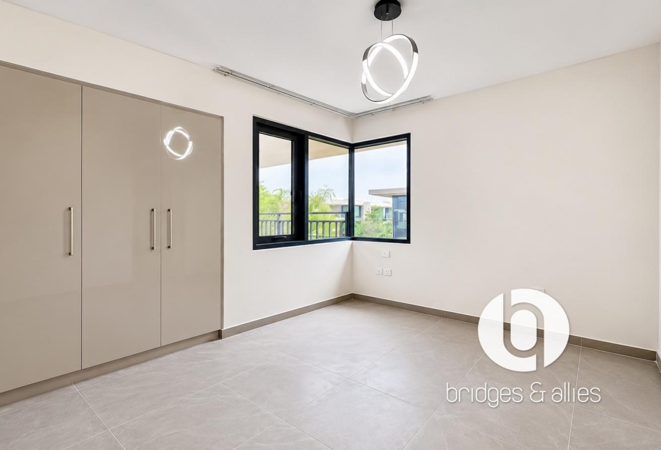 5 BED + MAIDS | VACANT | CORNER END VILLA | VIEW photo 7