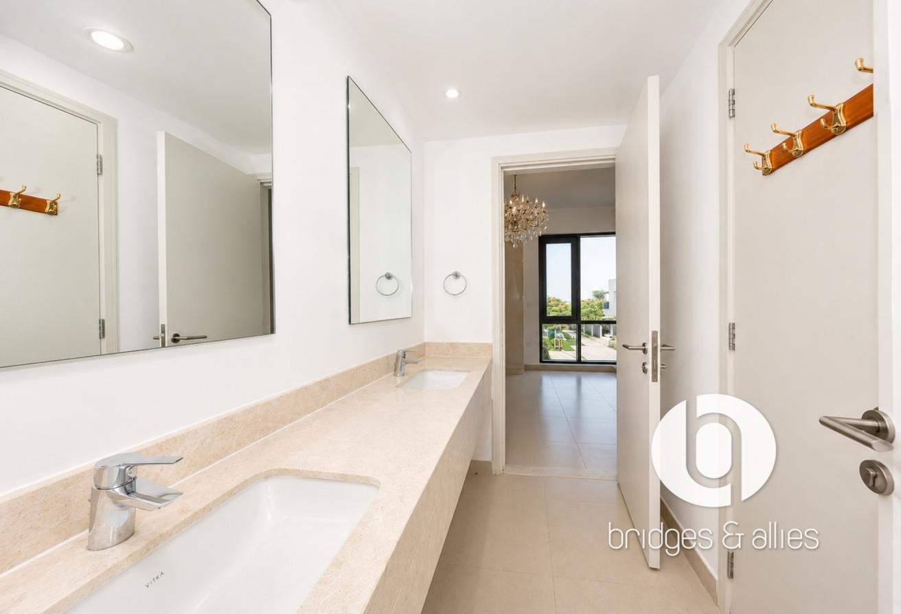5 BED + MAIDS | VACANT | CORNER END VILLA | VIEW photo 25
