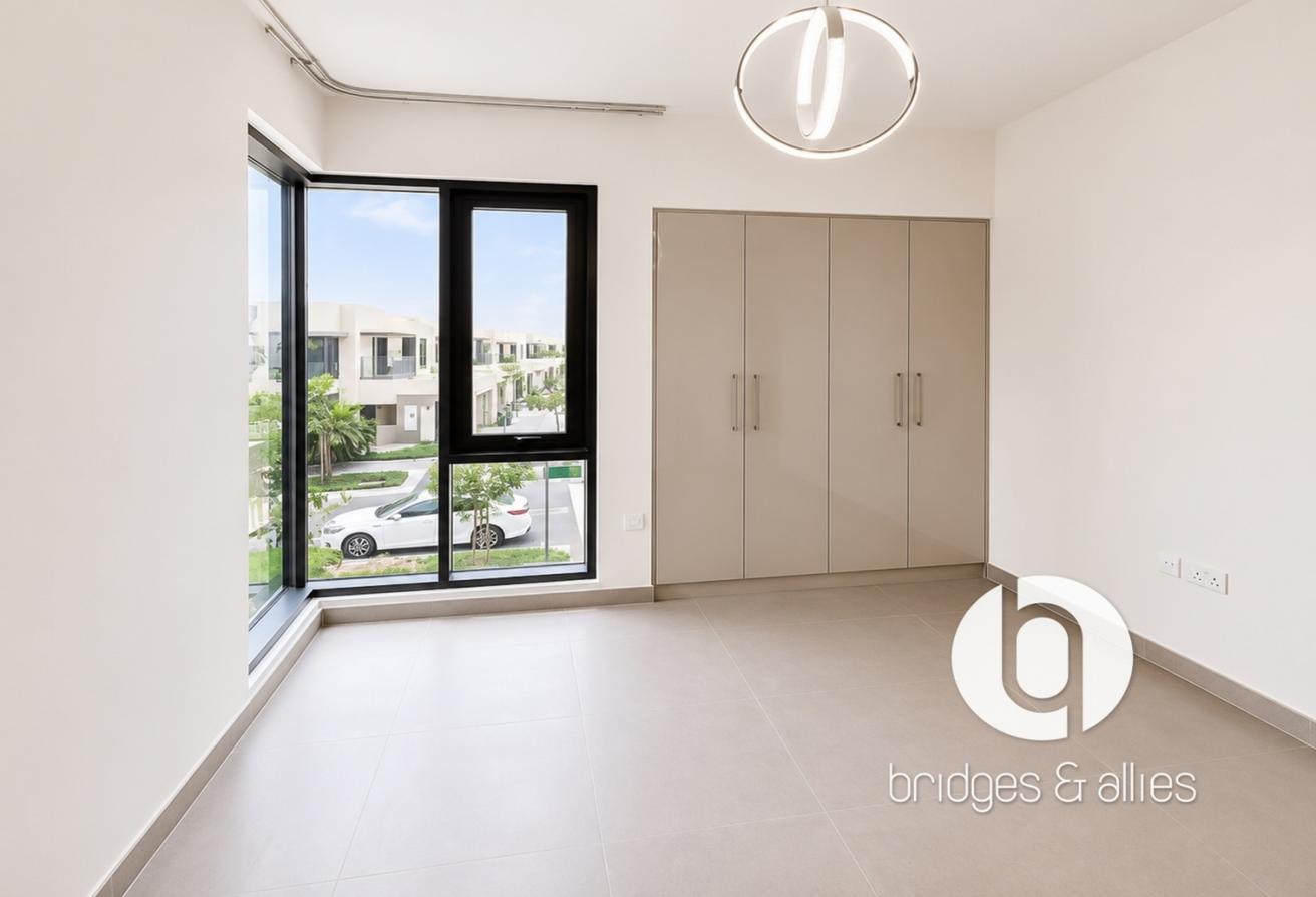 5 BED + MAIDS | VACANT | CORNER END VILLA | VIEW photo 8
