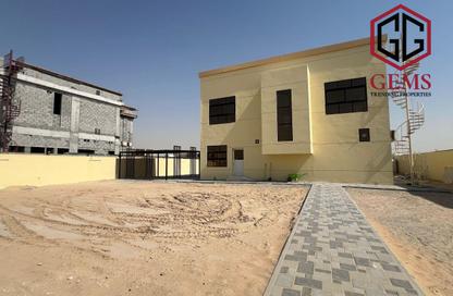 Villa - 5 - 6 for rent in Al Aweer 1 - Al Aweer - Dubai