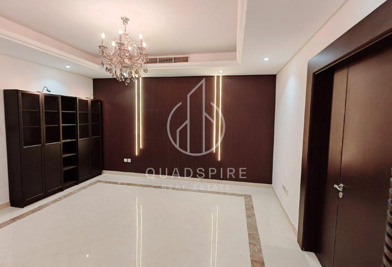 Luxury 4-Bedroom Villa | Big Backyard | Brand New photo 11