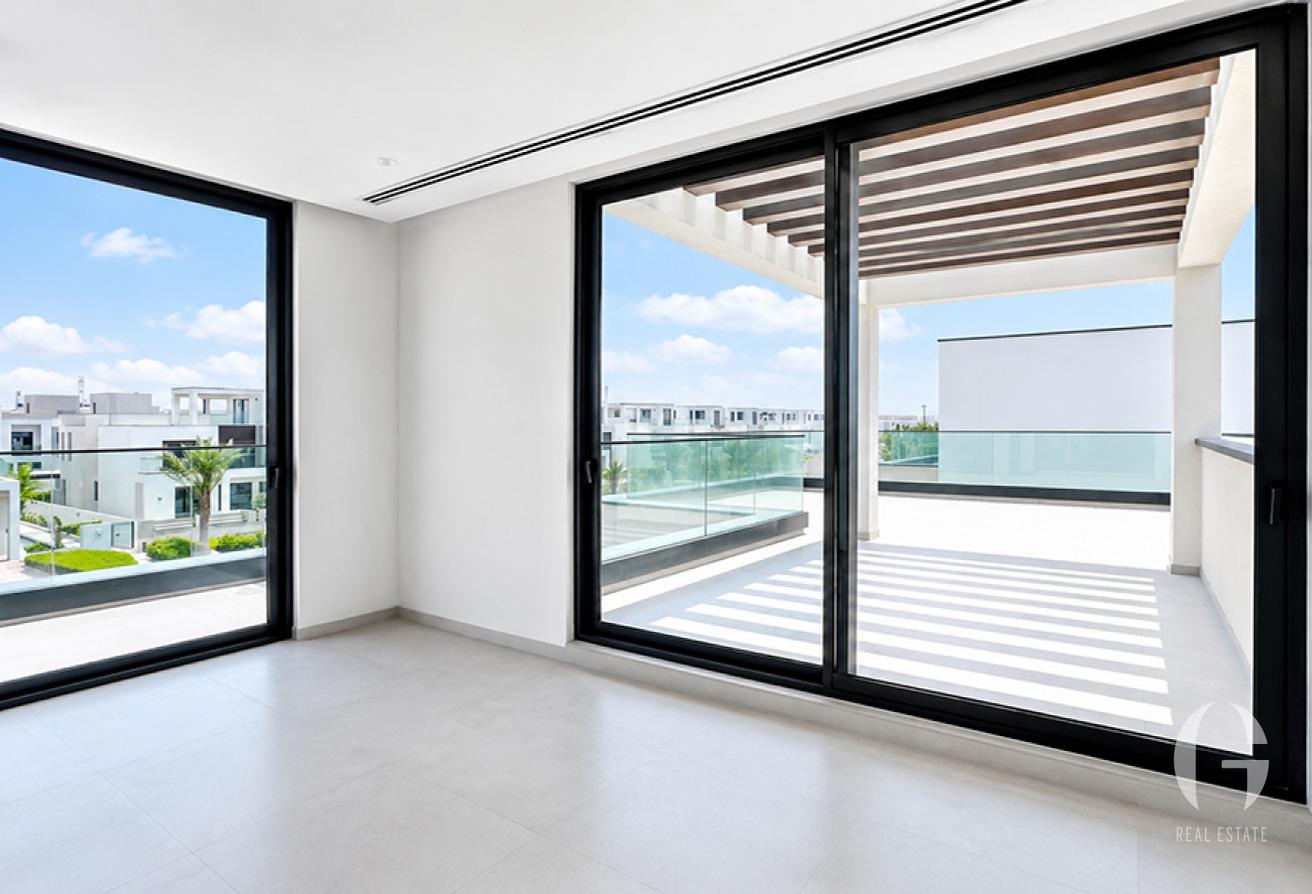Cheapest 5BR | Park Backing | Priced to Go photo 8