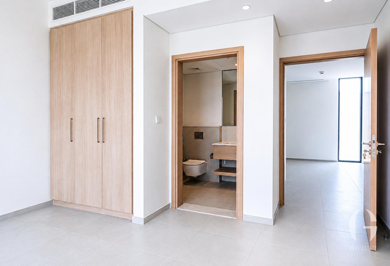 Cheapest 5BR | Park Backing | Priced to Go photo 10