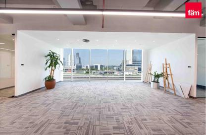 Office Space - Studio - 1 Bathroom for rent in Emaar Business Park Building 3 - Emaar Business Park - Sheikh Zayed Road - Dubai