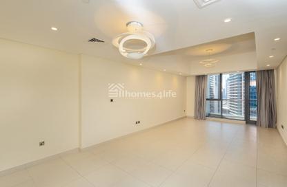 Apartment - 3 Bedrooms - 5 Bathrooms for rent in Bahwan Tower Downtown - Downtown Dubai - Dubai