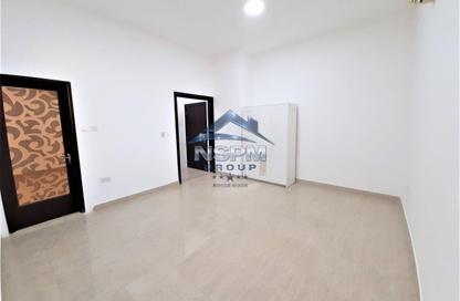 Apartment - Studio - 1 Bathroom for rent in Al Qubaisat - Al Mushrif - Abu Dhabi
