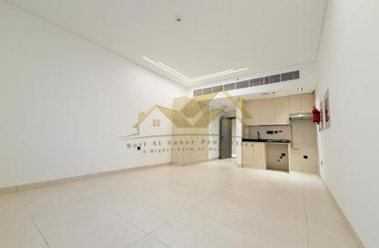 Apartment - 1 - 1 for rent in Ayhaco 7 - Jumeirah Garden City - Al Satwa - Dubai