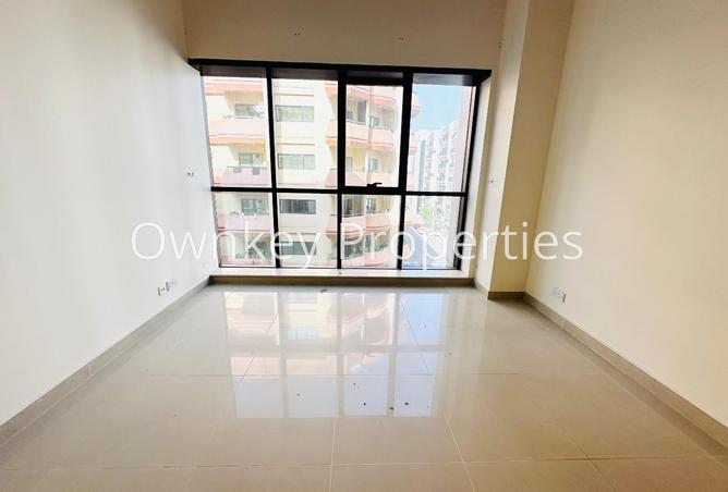 72723461 - Property Image 3