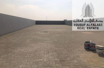 Warehouse - Studio - 2 Bathrooms for rent in Umm Al Thuoob - Umm Al Quwain