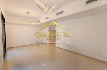 Townhouse - 2 - 3 for rent in Nasma Residence - Al Tai - Sharjah