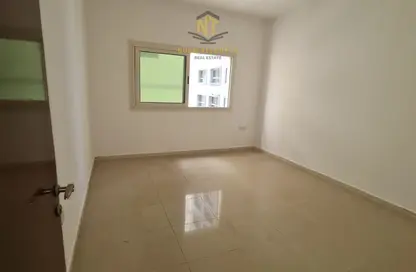 شقة - غرفة نوم - 1 حمام للايجار في شارع التعاون الجديد - التعاون - الشارقة