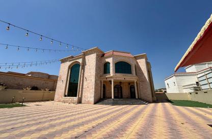 Villa - 6 Bedrooms - 7+ Bathrooms for rent in Seih Al Uraibi - Ras Al Khaimah