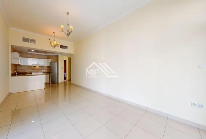 103702426 - Property Image 3
