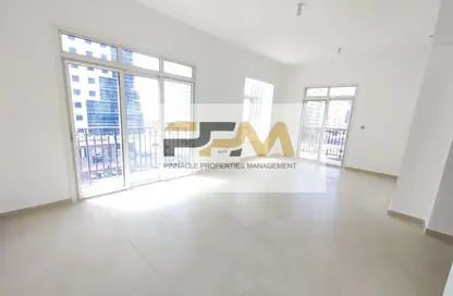 Apartment - 3 Bedrooms - 3 Bathrooms for rent in Hamdan Street - Abu Dhabi