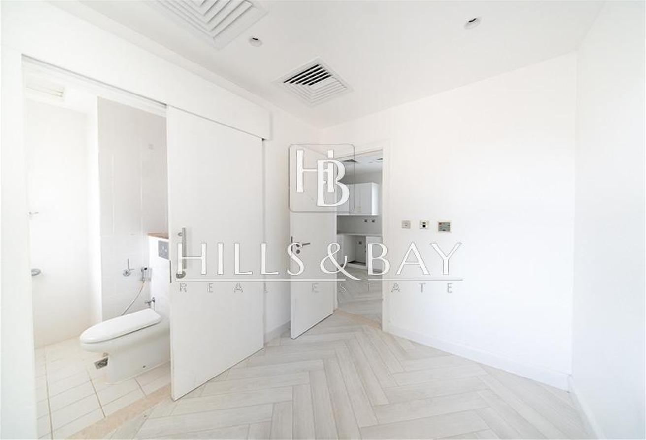 5BR+M Luxurious Villa Private Beach Access photo 17