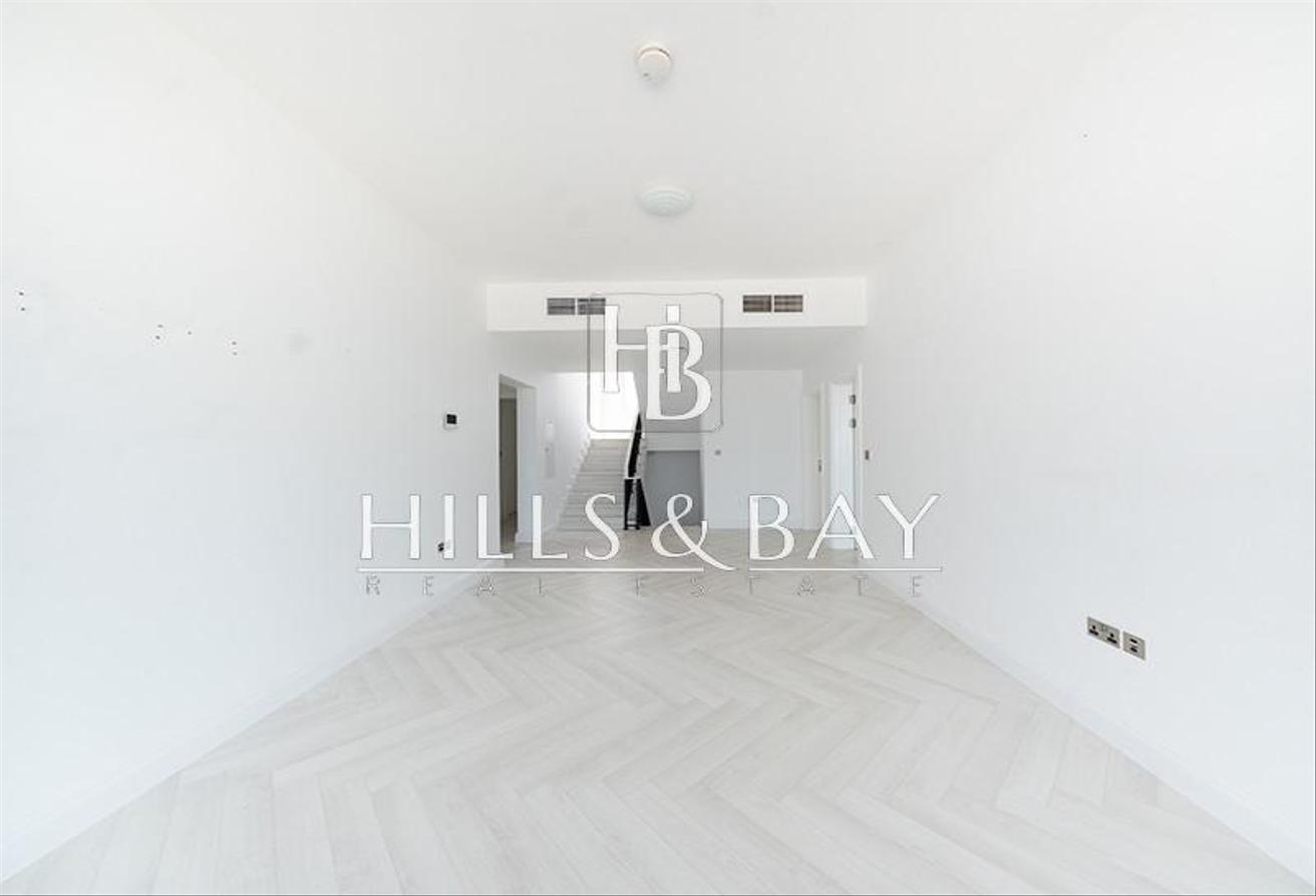 5BR+M Luxurious Villa Private Beach Access photo 9