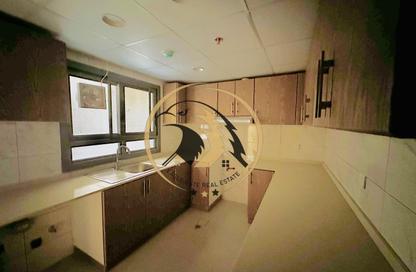 Apartment - 2 - 3 for rent in AlFalah - Muwaileh Commercial - Sharjah