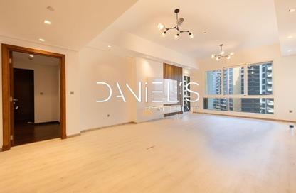 Apartment - 2 Bedrooms - 4 Bathrooms for sale in Marina Residences 6 - Marina Residences - Palm Jumeirah - Dubai