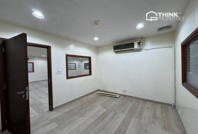 98689412 - Property Image 3