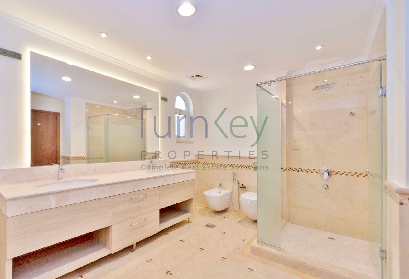 6Bed + Study,Huge Garden with Pool,well maintained photo 16