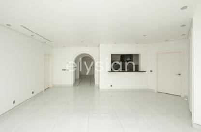 Apartment - 3 Bedrooms - 4 Bathrooms for rent in Jash Falqa - Shoreline Apartments - Palm Jumeirah - Dubai