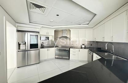 Apartment - 3 Bedrooms - 4 Bathrooms for rent in Jash Falqa - Shoreline Apartments - Palm Jumeirah - Dubai