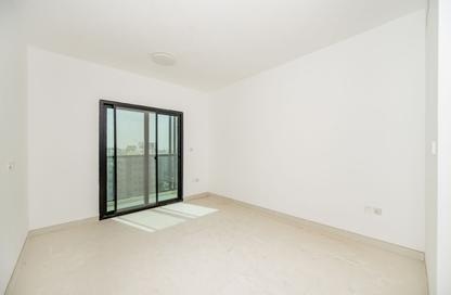Apartment - 2 - 3 for rent in Al Qulaya'ah - Al Sharq - Sharjah