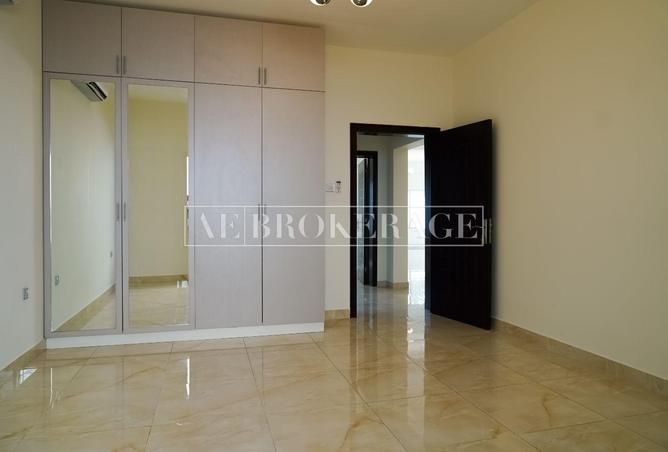 126121430 - Property Image 3