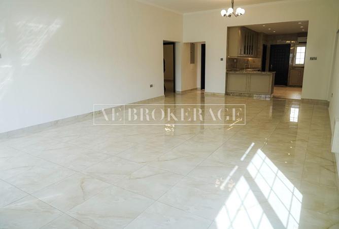 126121430 - Property Image 2
