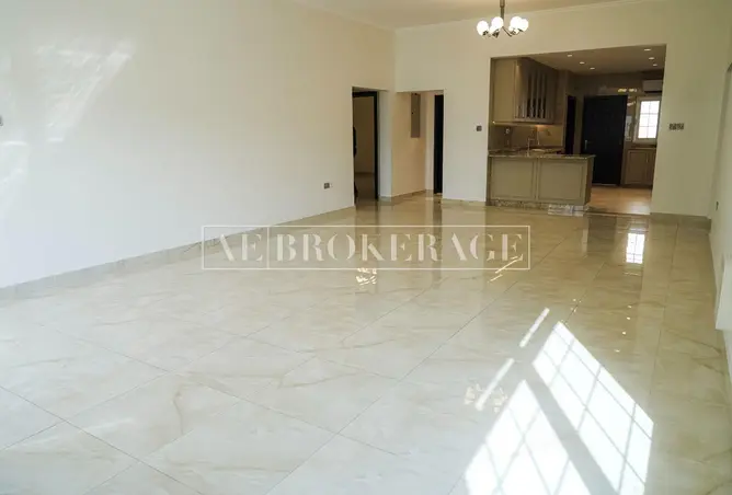 126121430 - Property Image 2