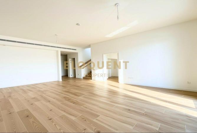 128381200 - Property Image 2