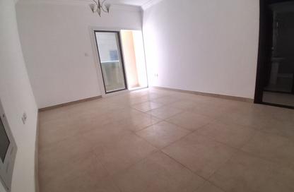 Apartment - 1 - 2 for rent in Fire Station Road - Muwaileh - Sharjah