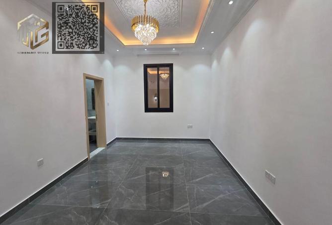 125649348 - Property Image 2