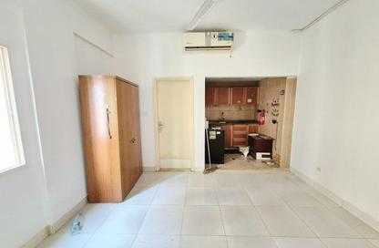 Apartment - Studio - 1 Bathroom for rent in Fire Station Road - Muwaileh - Sharjah