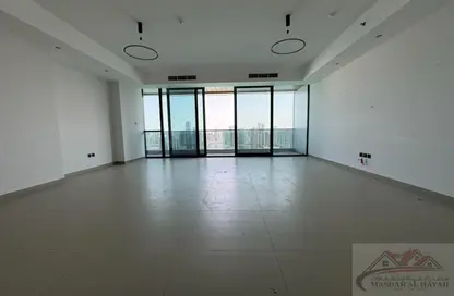 Apartment - 3 Bedrooms - 3 Bathrooms for rent in La Plage Tower - Al Mamzar - Sharjah - Sharjah