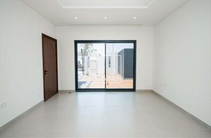 Villa - 4 Bedrooms - 6 Bathrooms for rent in Fay Al Reeman II - Al Shamkha - Abu Dhabi