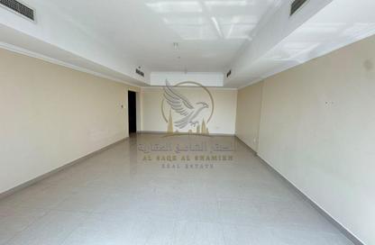 Apartment - 2 - 4 for rent in Jamal Abdul Nasser Street - Al Majaz - Sharjah Apartment - 2 - 4 for rent in Jamal Abdul Nasser Street - Al Majaz - Sharjah